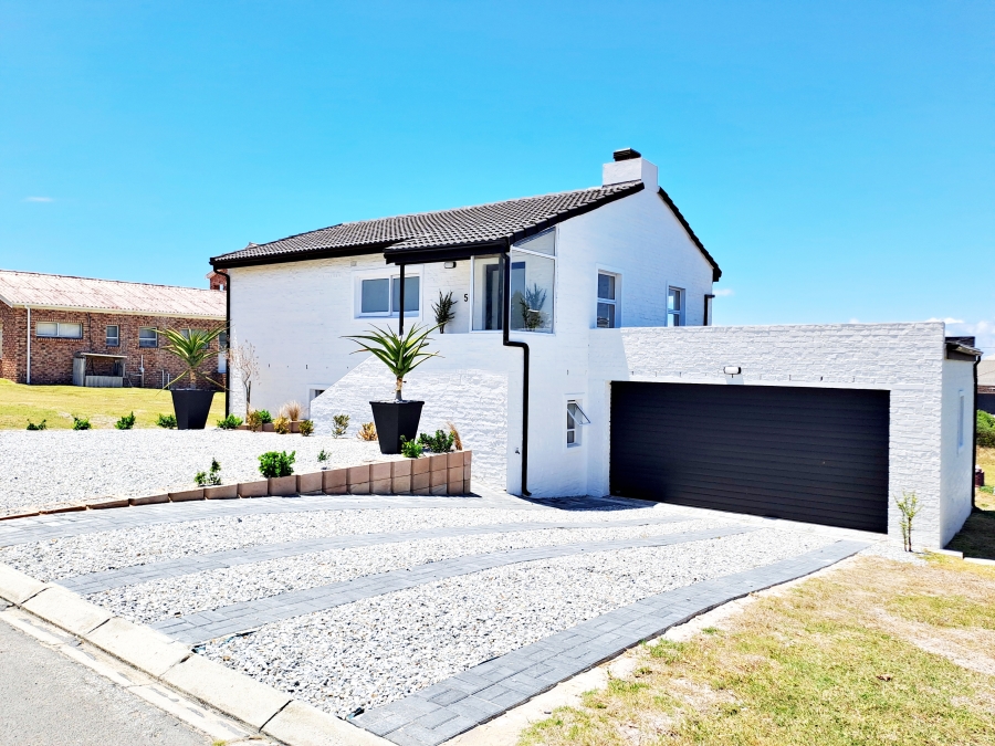 4 Bedroom Property for Sale in Agulhas Western Cape